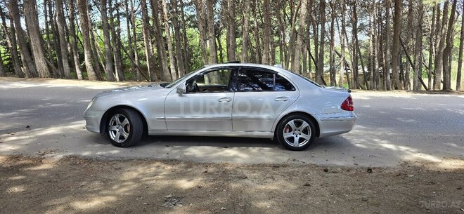 Mercedes E 220-8