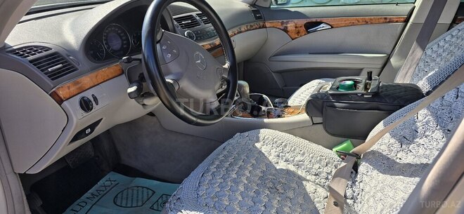 Mercedes E 220-18