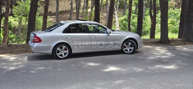 Mercedes E 220-16