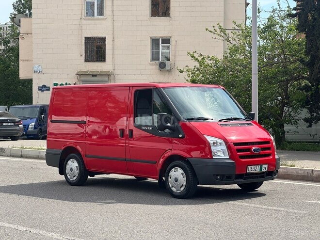 Ford Transit-4