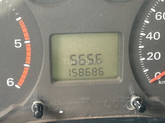 Ford Transit-13