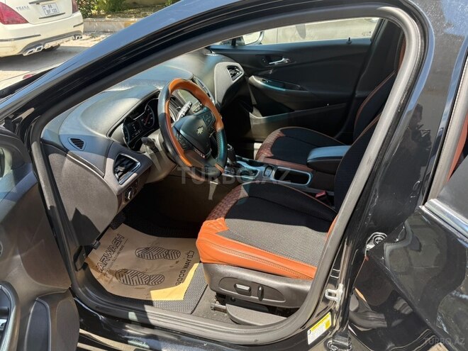 Chevrolet Cruze-9