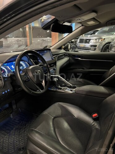 Toyota Camry-9
