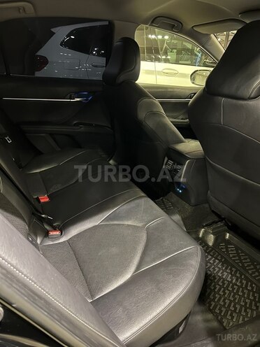Toyota Camry-14