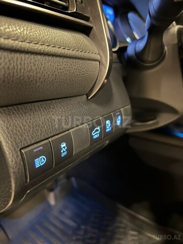 Toyota Camry-12
