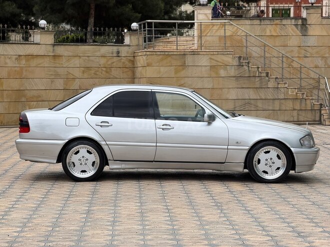 Mercedes C 240-7