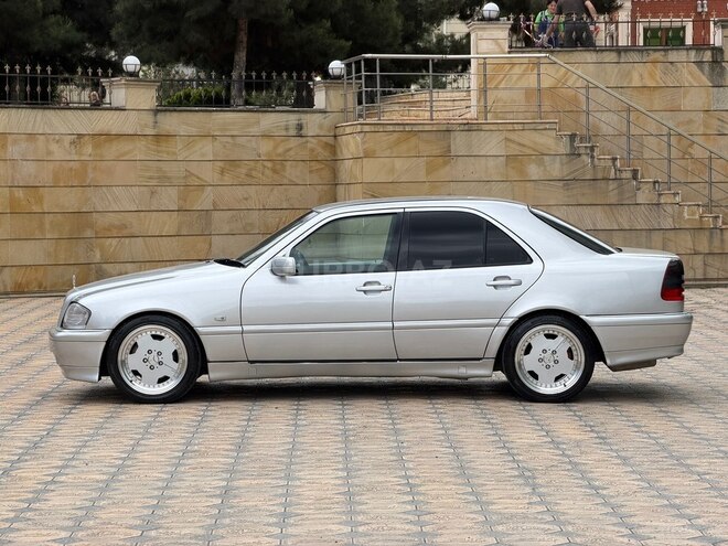 Mercedes C 240-6