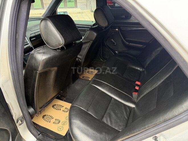 Mercedes C 240-12