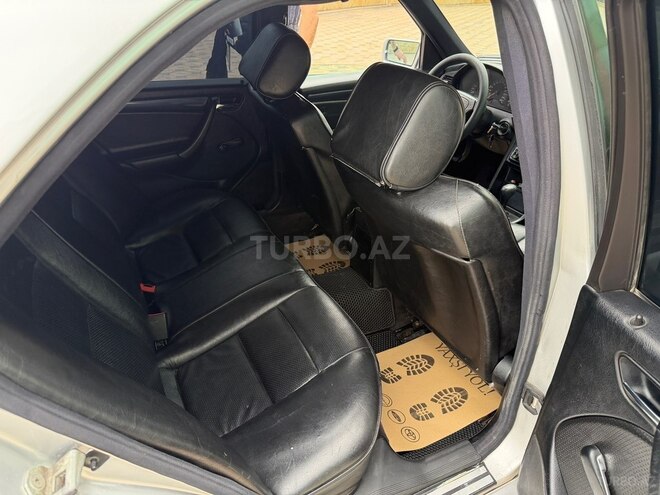 Mercedes C 240-13