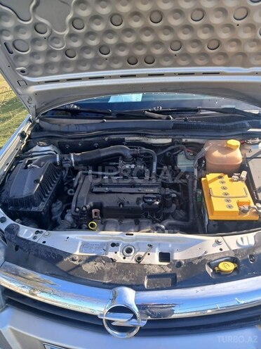 Opel Astra-4