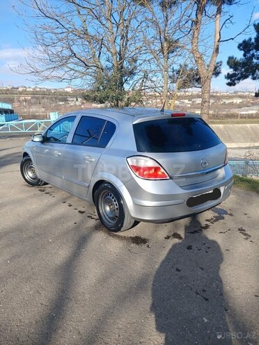 Opel Astra-2