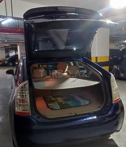 Toyota Prius-10