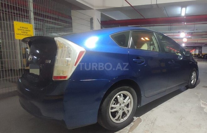 Toyota Prius-2