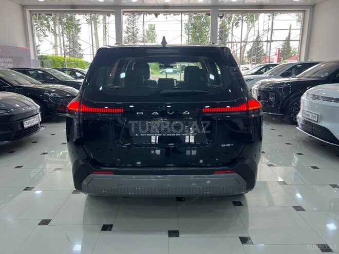 Toyota RAV4-6