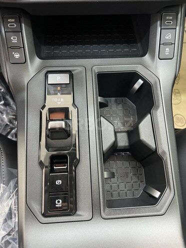 Toyota RAV4-19