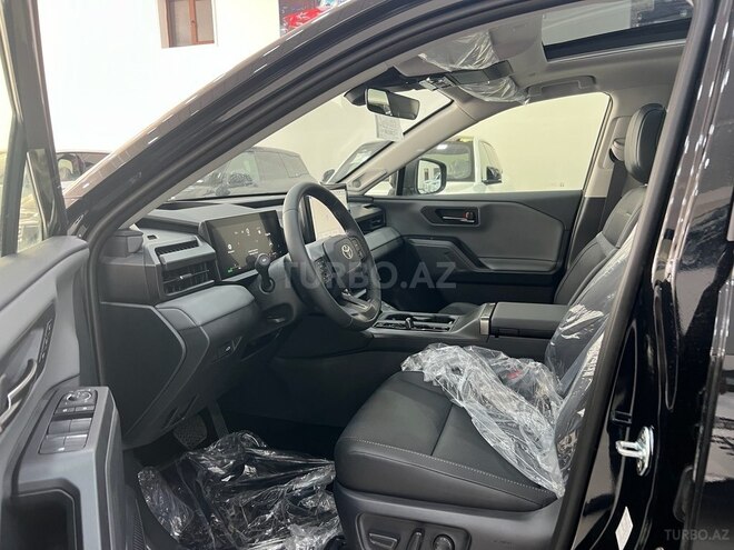 Toyota RAV4-9
