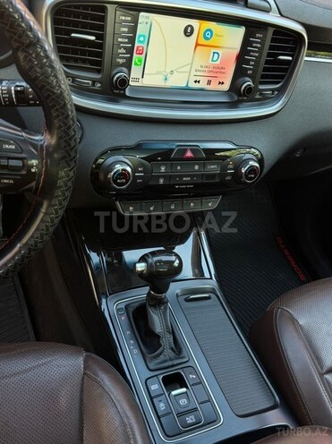 Kia Sorento-10