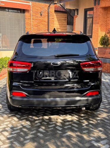 Kia Sorento-2