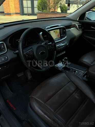 Kia Sorento-7