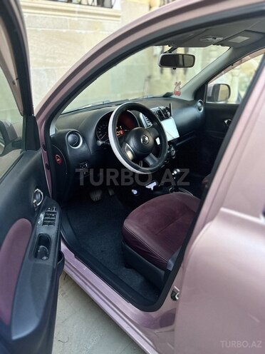 Nissan March-5