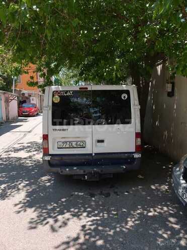 Ford Transit-3