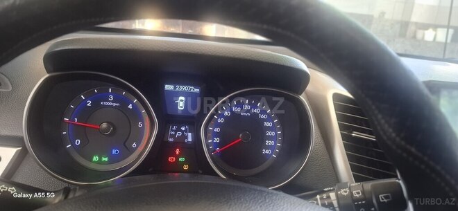 Hyundai i30-13