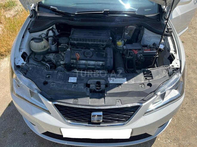 SEAT Ibiza-11