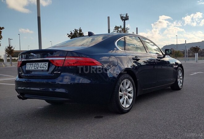 Jaguar XF-4