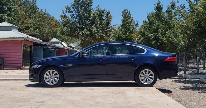Jaguar XF-2
