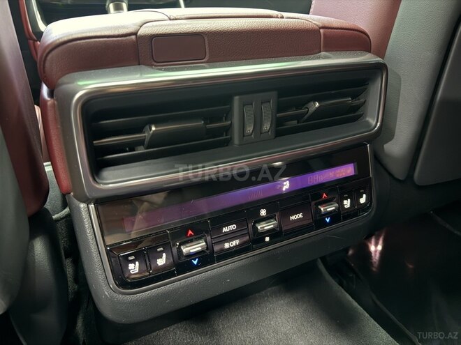 Lexus LX 600-18