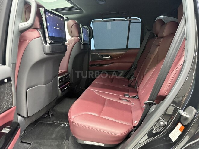 Lexus LX 600-13