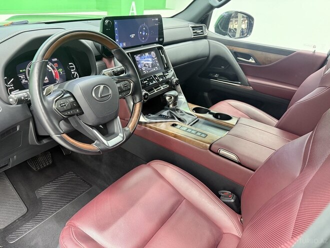 Lexus LX 600-8
