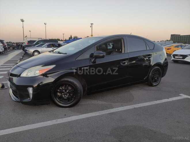Toyota Prius-11