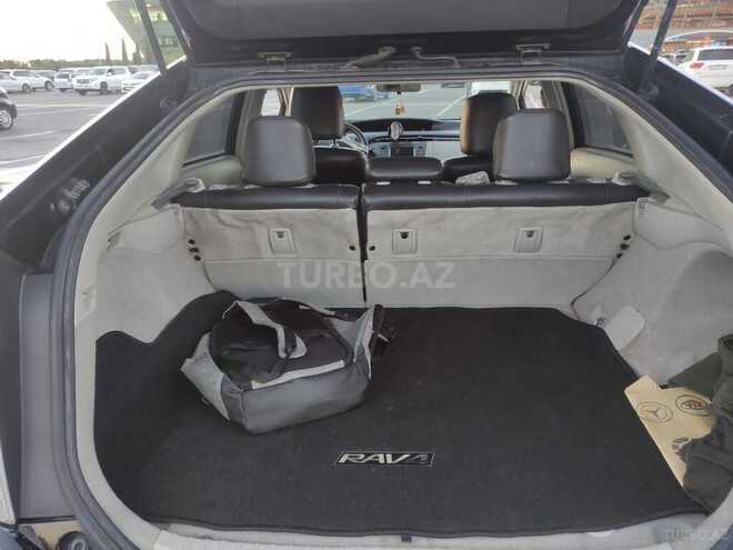 Toyota Prius-8