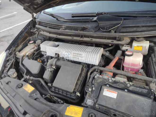 Toyota Prius-15