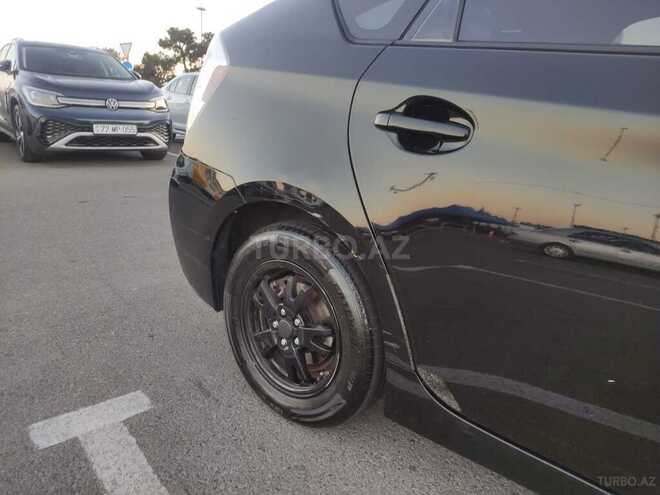 Toyota Prius-3