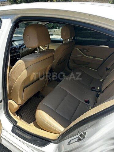 BMW 528-8