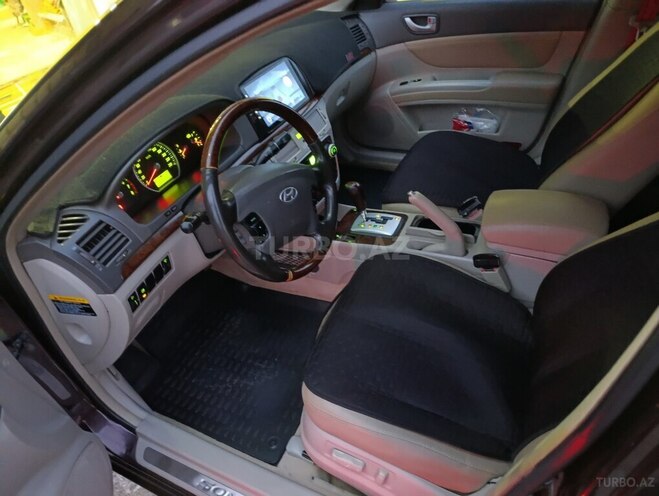 Hyundai Sonata-19