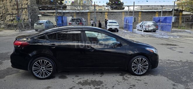 Kia Forte-11