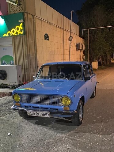LADA (VAZ) 21011-1