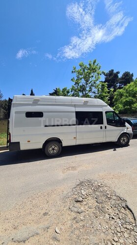 Ford Transit-2