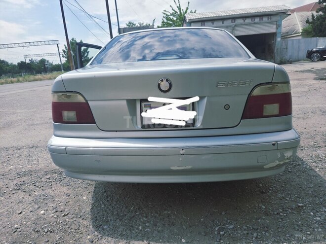 BMW 528-3