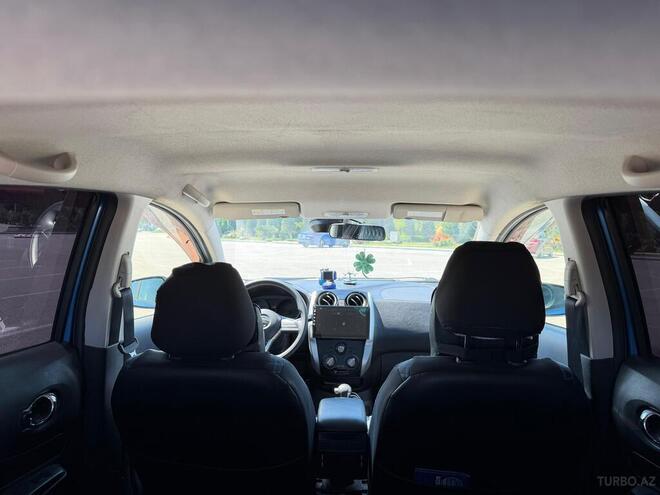 Nissan Note-7