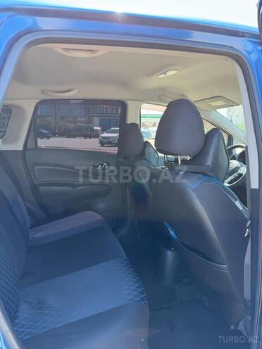 Nissan Note-5