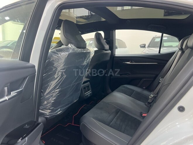 Toyota Camry-10