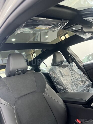 Toyota Camry-15