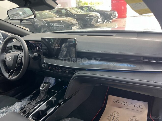 Toyota Camry-16