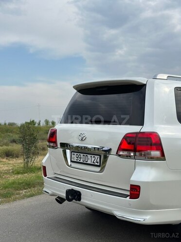 Toyota Land Cruiser-5