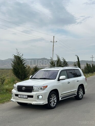 Toyota Land Cruiser-2