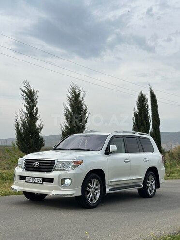 Toyota Land Cruiser-3
